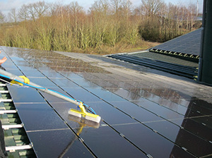 Reinigung von Photovoltaikanlagen